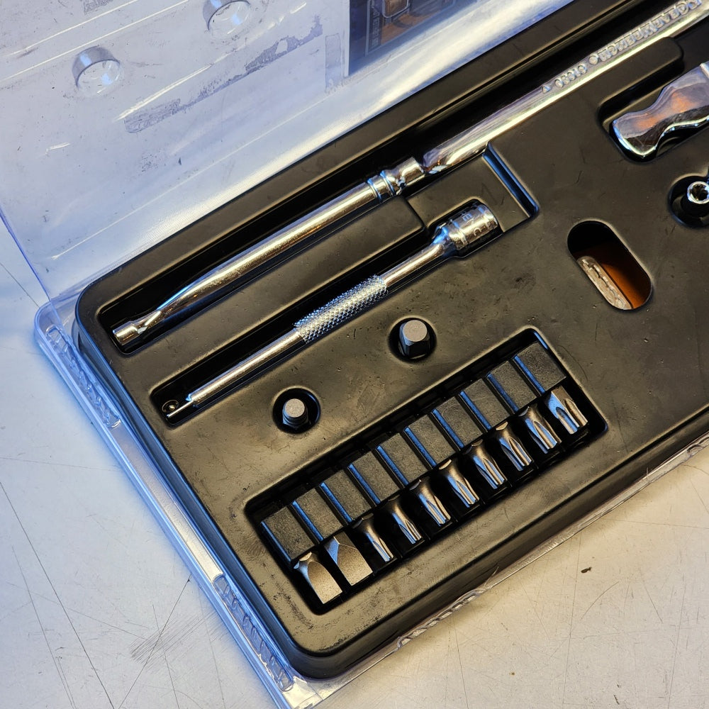 1/4 in. Drive 6-Point SAE/Metric Slim Flex-Head Ratchet and Socket Mechanics Tool Set (55-Piece) (81039) 1/4 in. Drive 6-Point SAE/Metric Slim Flex-Head Ratchet and Socket Mechanics Tool Set (55-Piece) (81039)